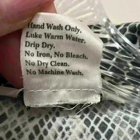 Misook Exlusively Snake Print Zipper Closure Blouse Size Large - Picture 8 of 9